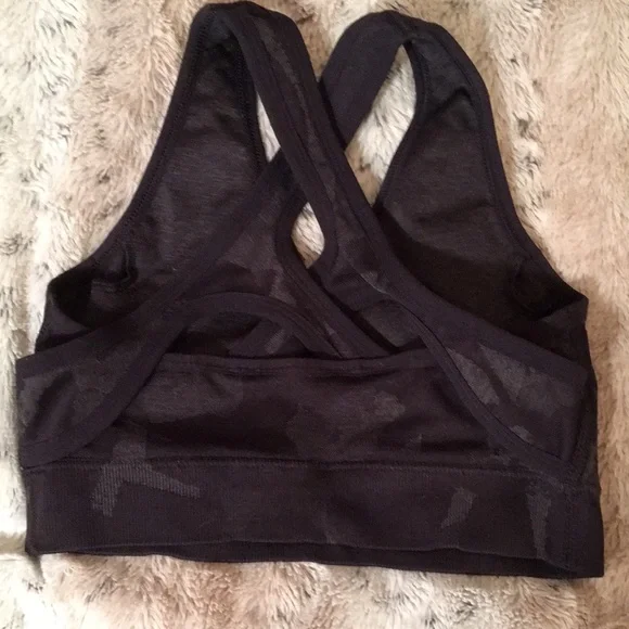 Gymshark Black Sports Bra Moisture-Wicking Racerback NEW - Picture 8 of 10